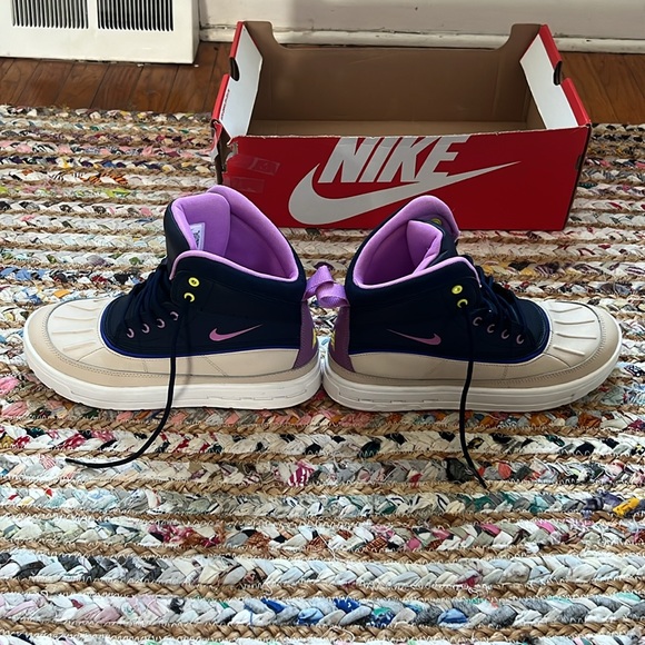 Nike Woodside 2 High (GS) - Picture 10 of 13